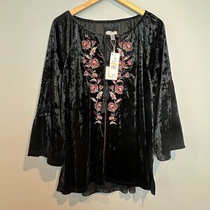 Cupio Black Velvet Blouse Embroidered Size 1X Bell Sleeves NWT Whimsigoth Witchy